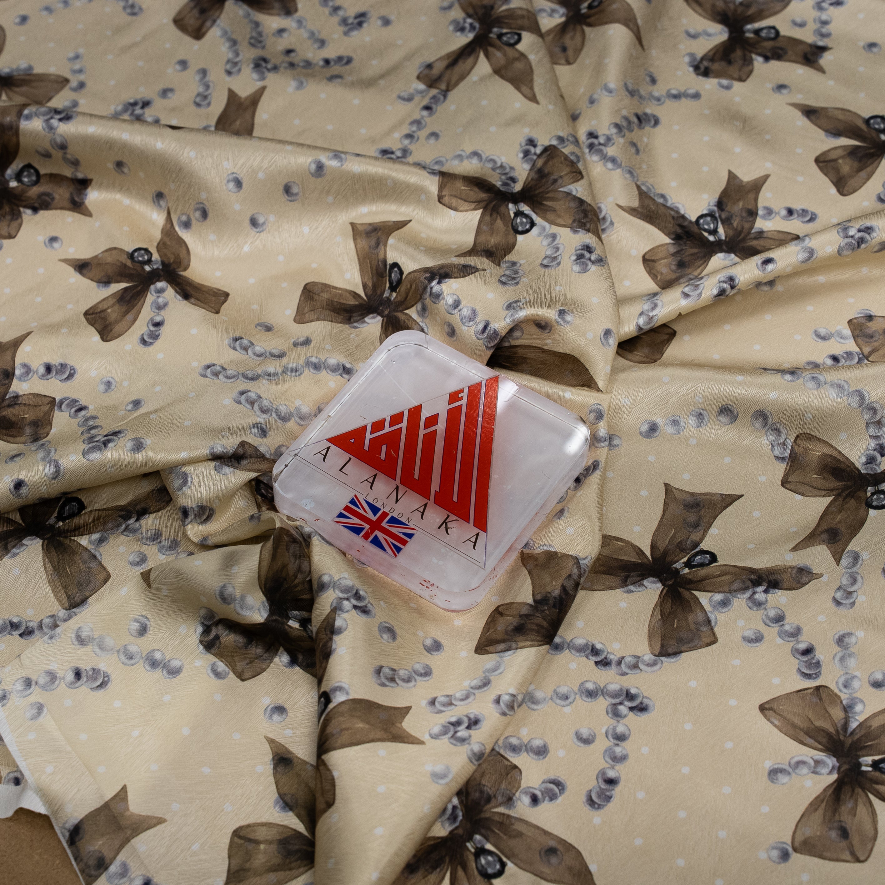 Silk Jacquard - Jewels - Pearls & Brown Bows on Cream