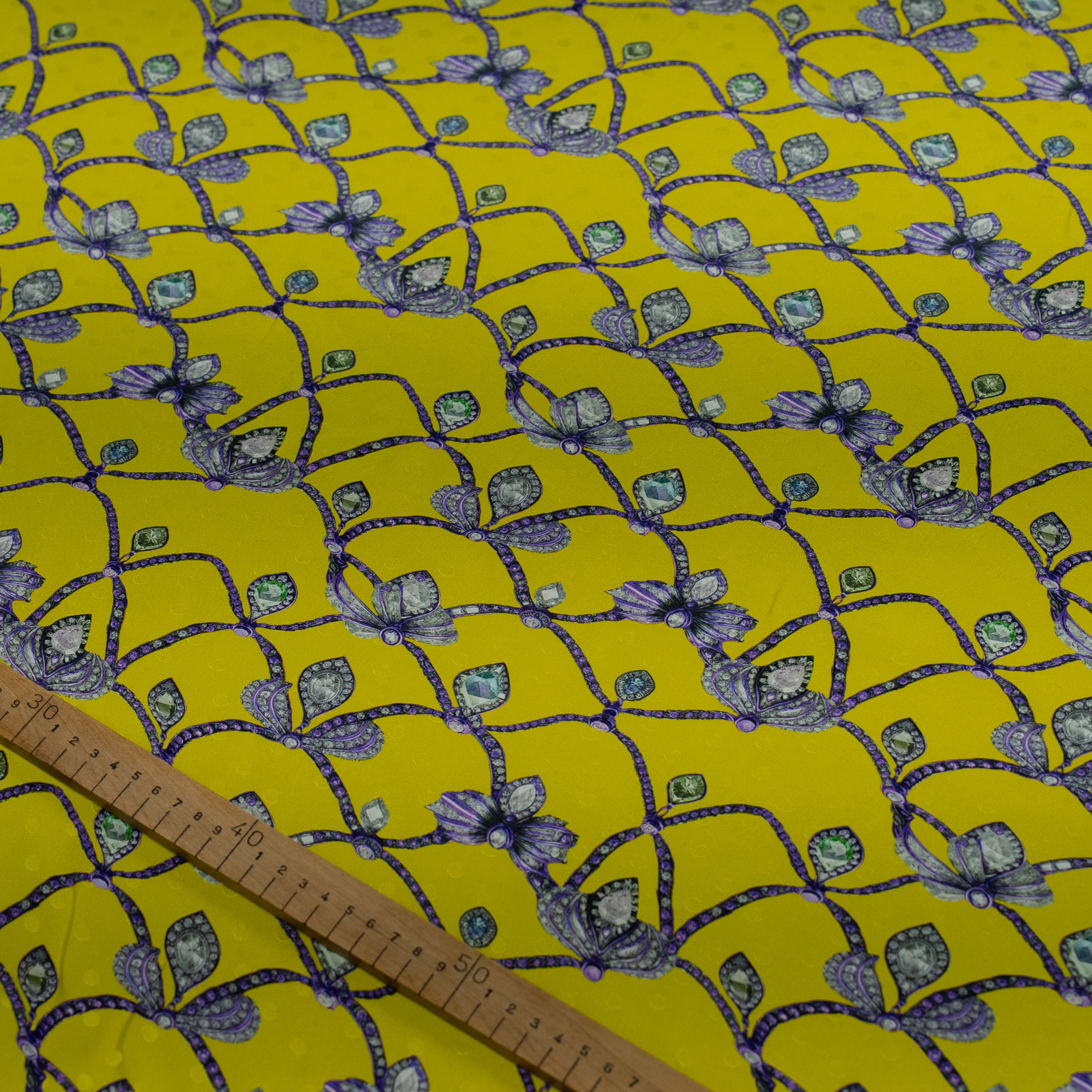 Silk Jacquard - Jewels - Crown pieces on Yellow