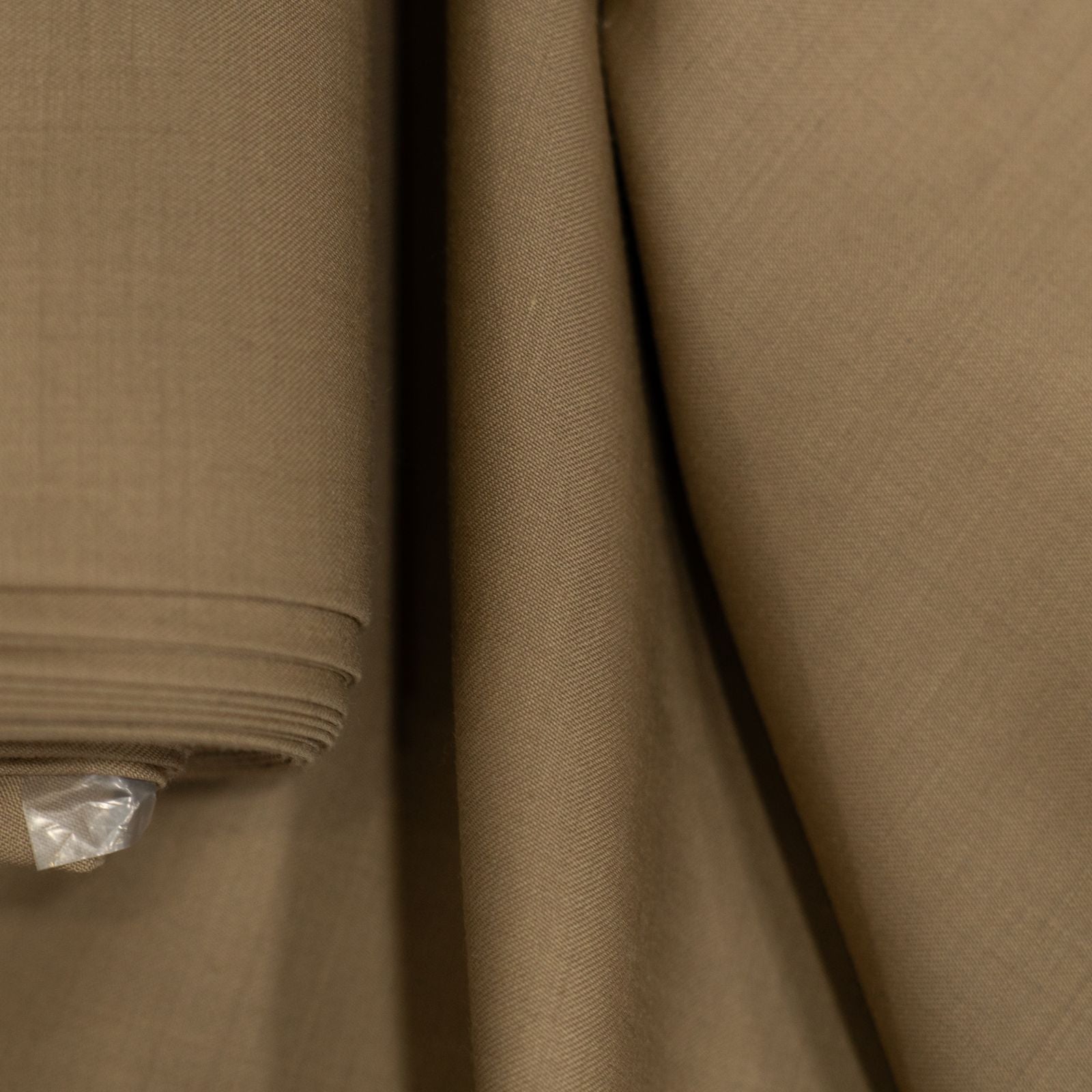AL ANAKA English Cashmere-Feel Wool suiting — Camel