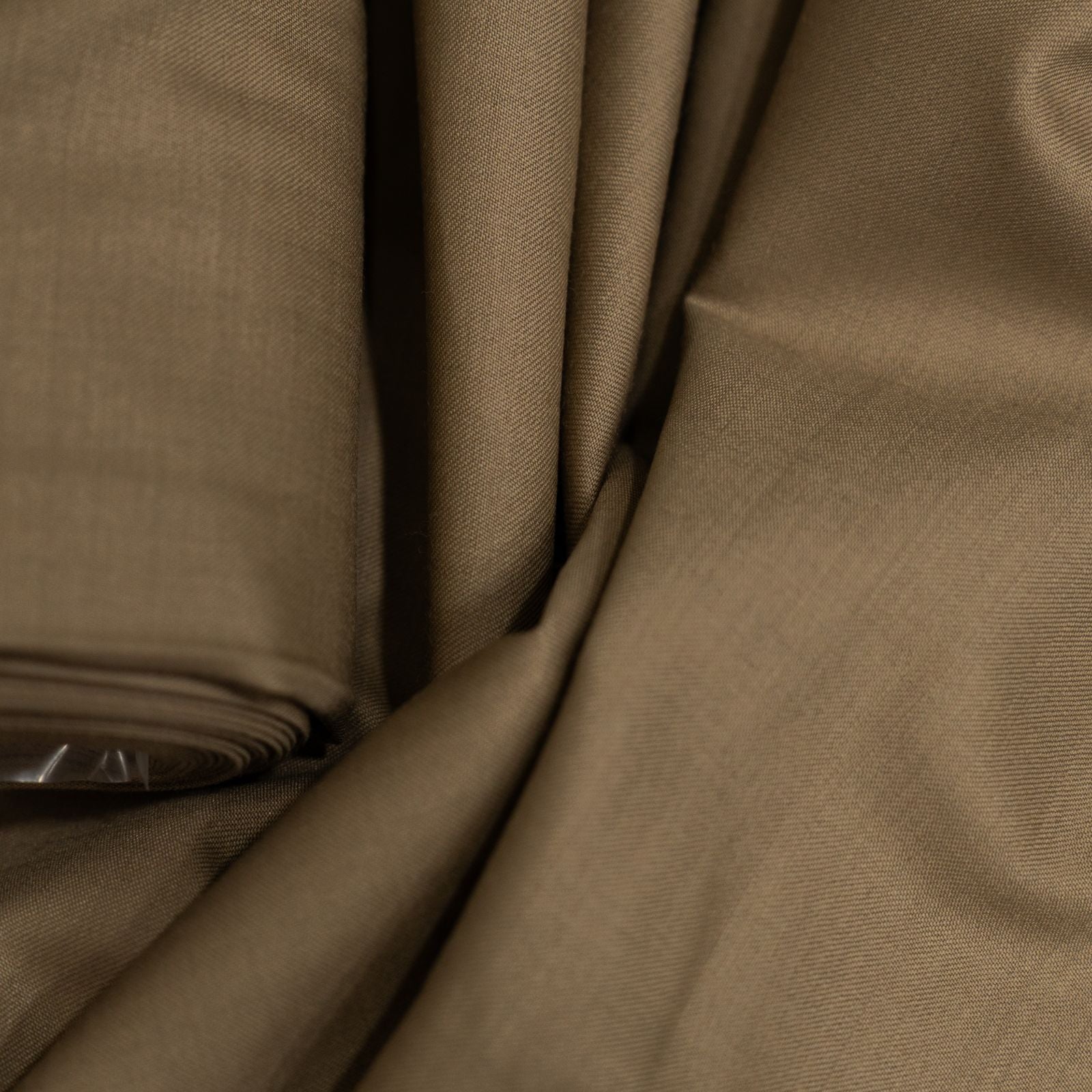 AL ANAKA English Cashmere-Feel Wool suiting — Wheat