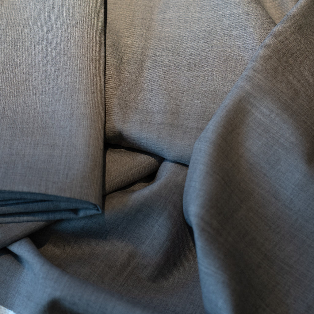 AL ANAKA English Cashmere-Feel Wool suiting — Mid Grey